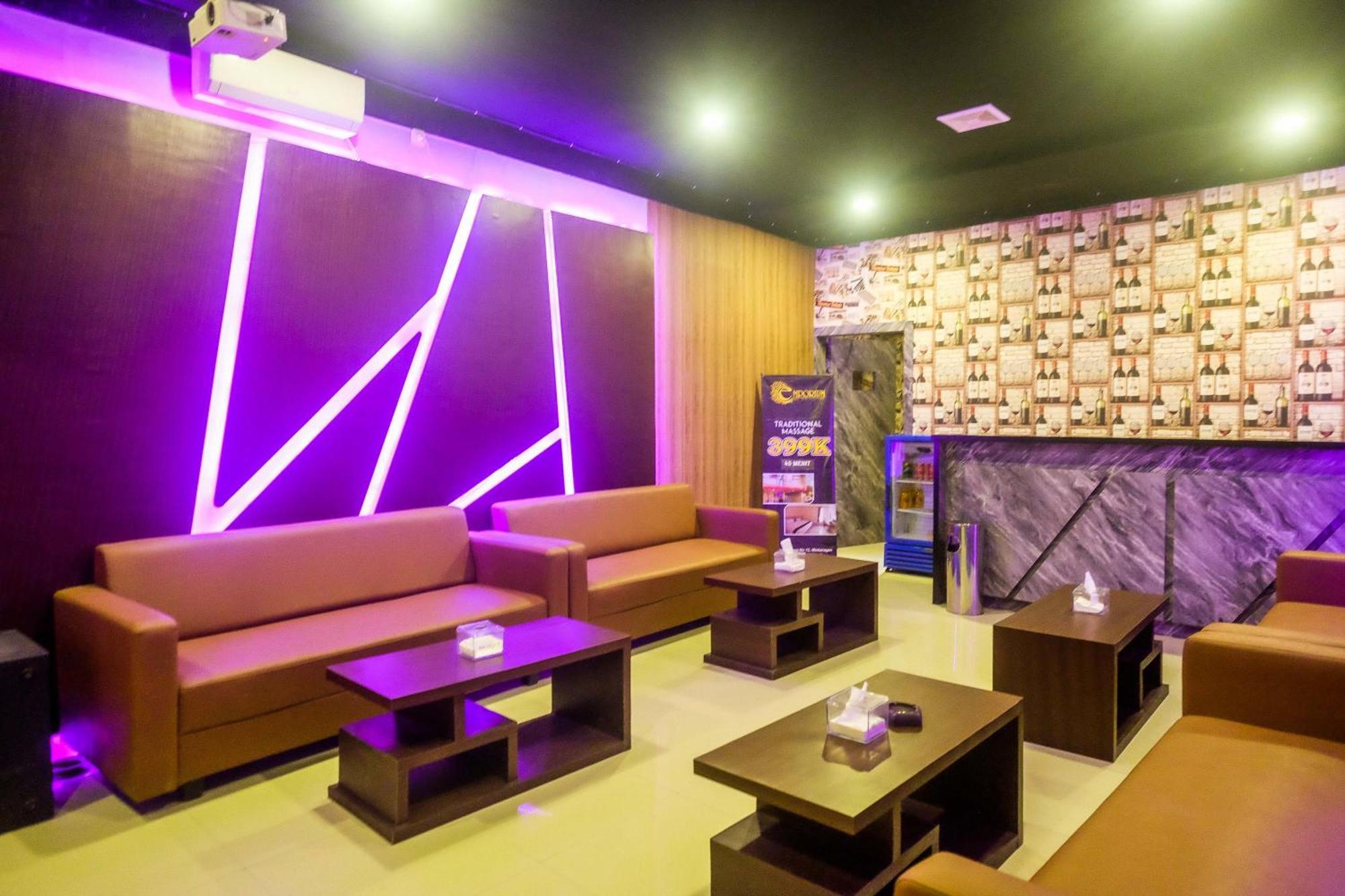 Urbanview Hotel Dj Inn Tegal Bagian luar foto