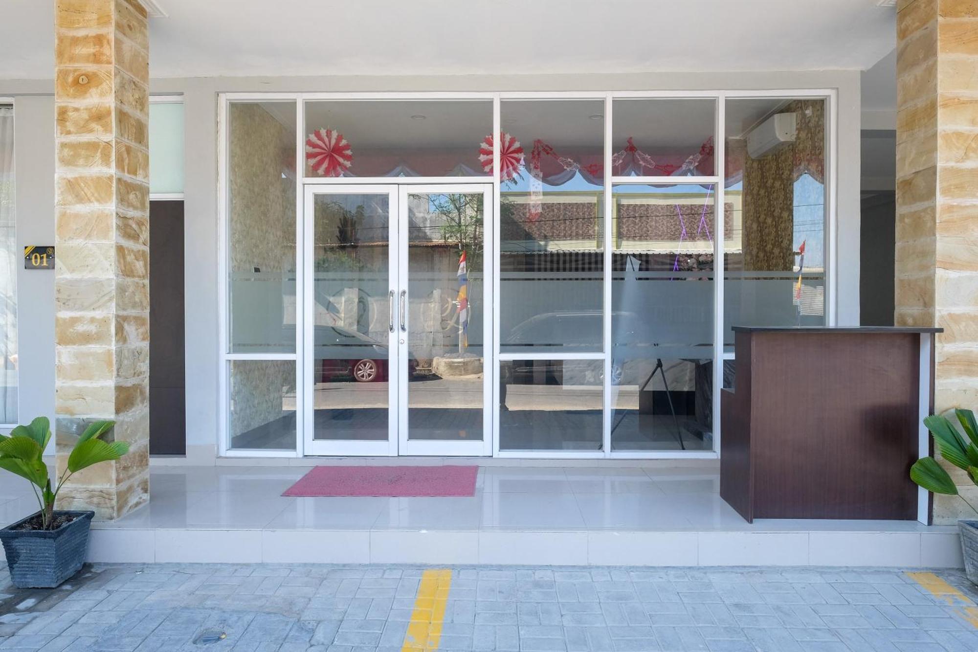 Urbanview Hotel Dj Inn Tegal Bagian luar foto