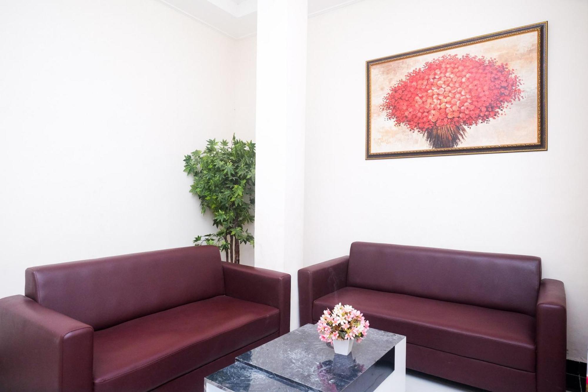 Urbanview Hotel Dj Inn Tegal Bagian luar foto