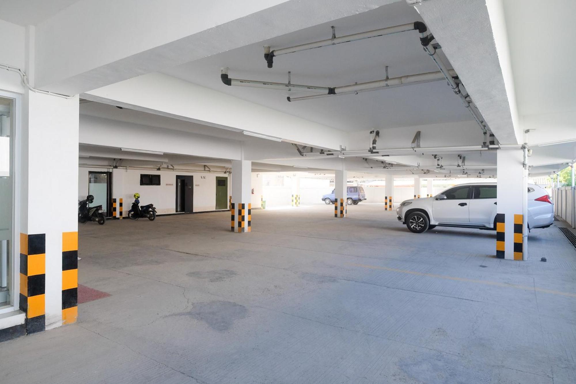Urbanview Hotel Dj Inn Tegal Bagian luar foto