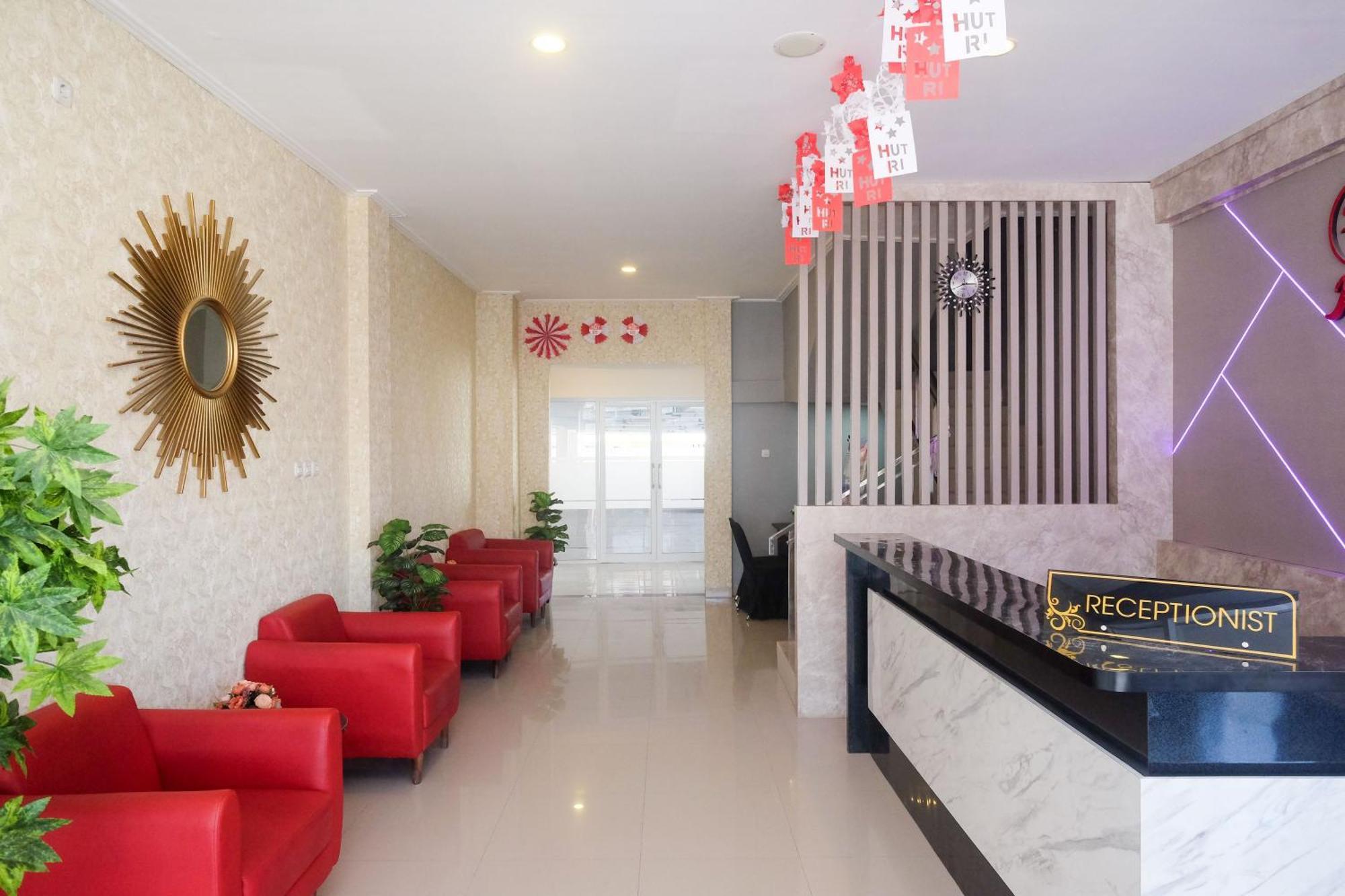 Urbanview Hotel Dj Inn Tegal Bagian luar foto