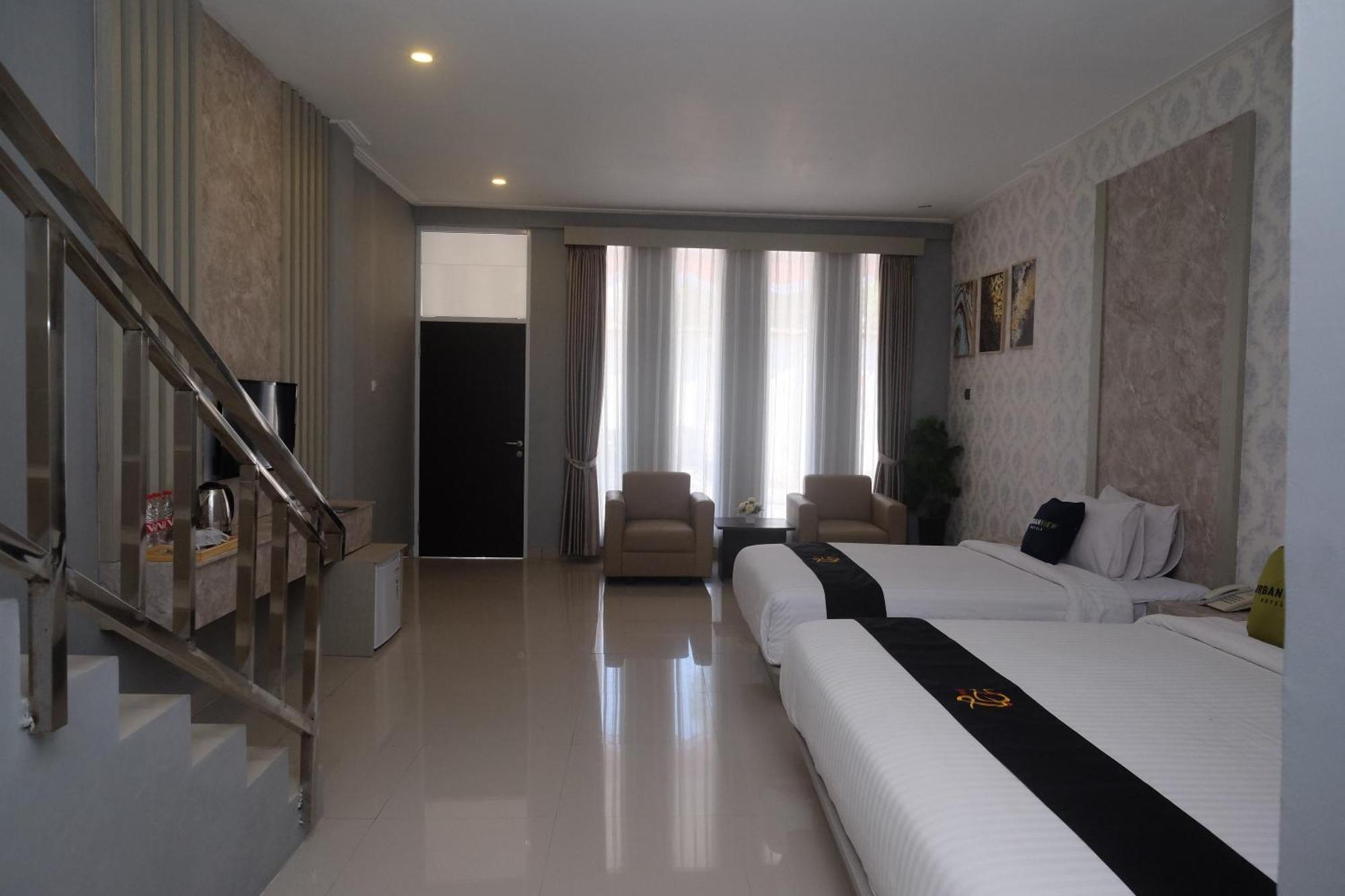 Urbanview Hotel Dj Inn Tegal Bagian luar foto